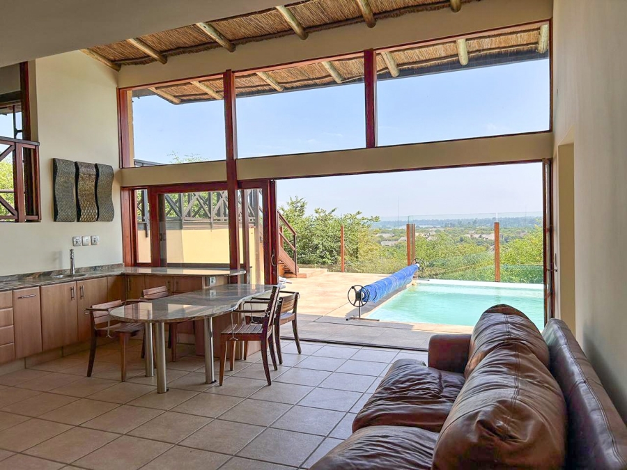 4 Bedroom Property for Sale in Boschenvaal River Front Lodges Free State